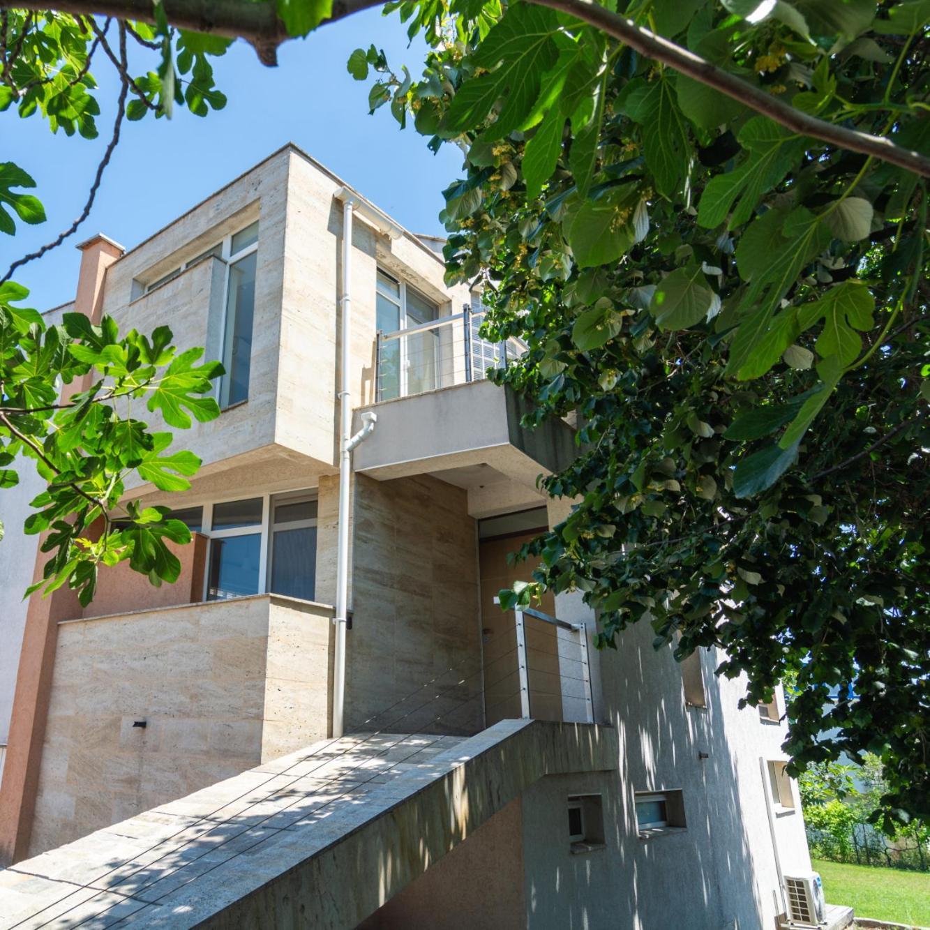 Happy-U House - Modern And With Stunning View Villa Chernomorets Bagian luar foto